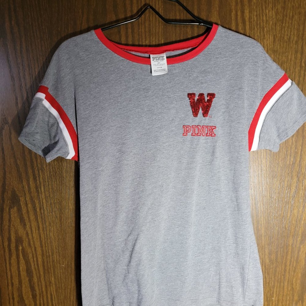 NWOT VS PINK Wisconsin Badgers Jump Around Tee | Small